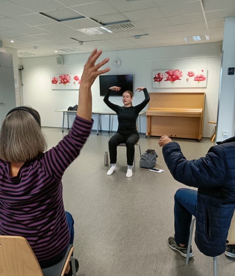 Dance classes in retirement homes of the Kuopio Region – schedules here 